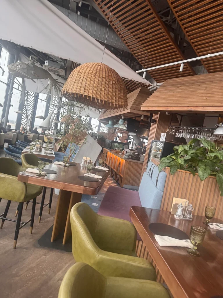 Restoran Reka (Ресторан РЕКА) in Volgograd: A Premier Dining Experience by the Volga River 1 Restoran Reka in Volgograd