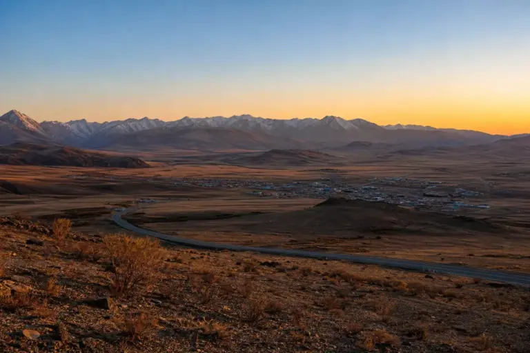 Aktash, Altai Mountains: Gateway to High-Altitude Wilderness
