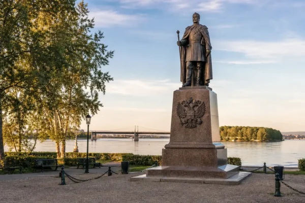 Alexander III Monument, Irkutsk: Trans-Siberian Tsar by the Angara