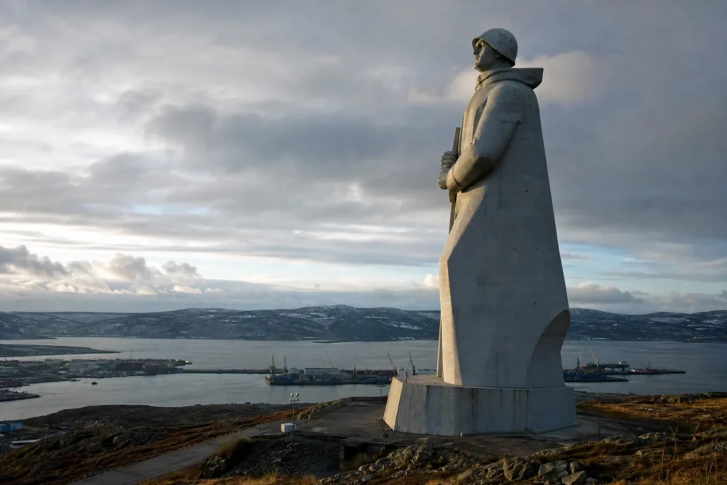 Sightseeing in Murmansk