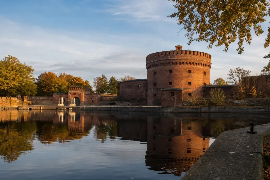 Amber Museum: Kaliningrad's Window Into Fossilized Time