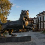 Babr Statue, Irkutsk: The Tiger With a Sable at 130 Kvartal