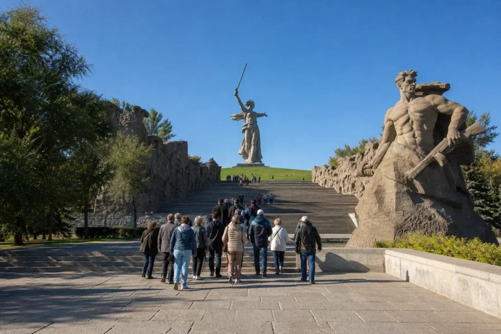Best Guided Tours & Excursions, Volgograd: History, Memorials and River
