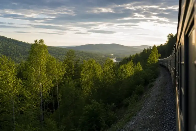 Best Time of Year to Travel the Trans-Siberian Railway: Seasons, Weather & Crowds