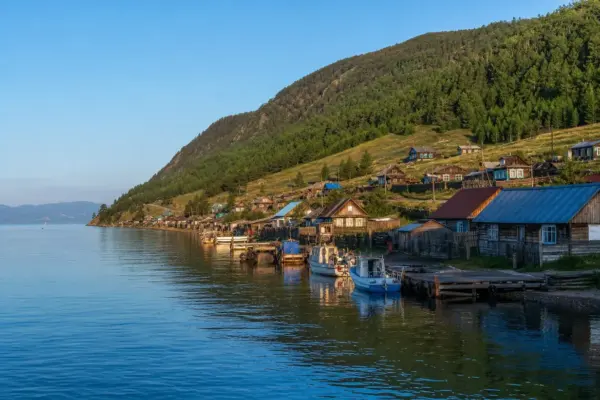Best Villages and Places to Stay, Lake Baikal: Accessibility and Atmosphere 3