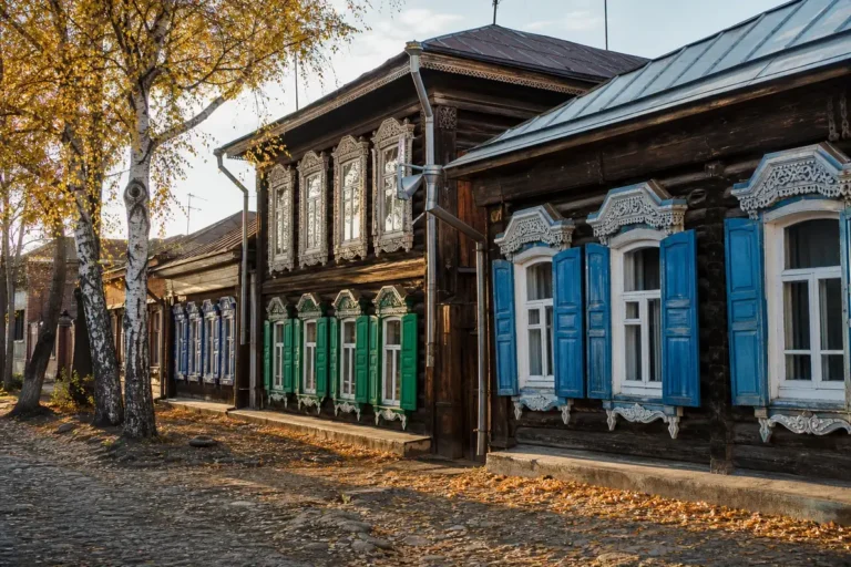 Best Wooden Architecture and Historic Houses, Irkutsk: 9 Stops