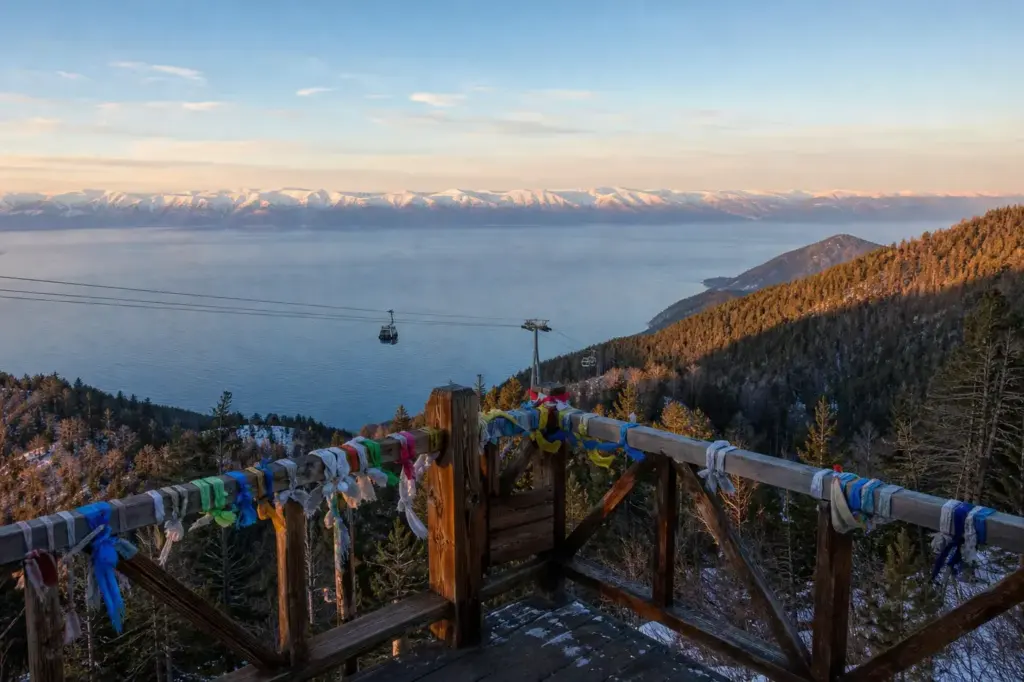Chersky Stone: Panoramic Viewpoint Over Lake Baikal