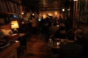 Contrabanda Club: Live Jazz and Vinyl in Vladivostok
