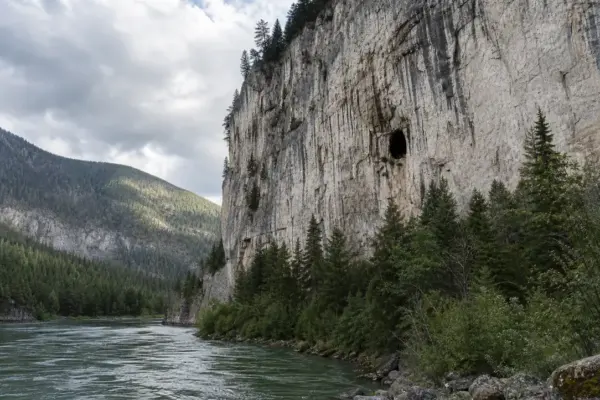 Denisova Cave: Human Evolution and Ancient DNA in the Altai Mountains 1