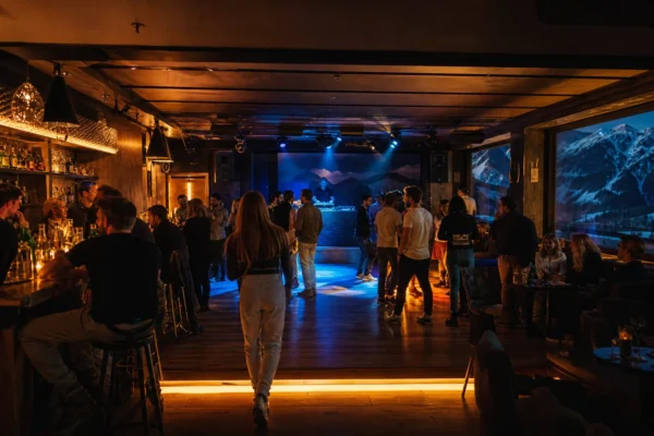 DJ Bar Shishka, Sochi: An Intimate Dance Club in Krasnaya Polyana