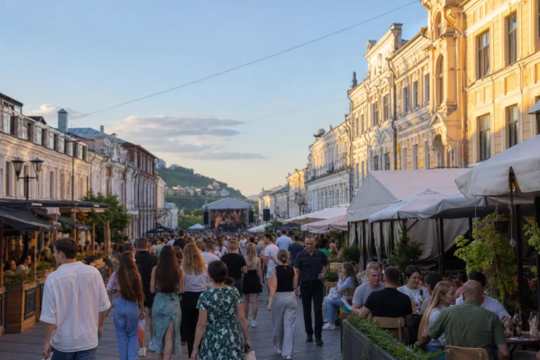 Gastronomic Rozhdestvenskaya Festival: Food, Architecture and Weekend Culture