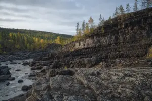 Girvas Paleovolcano: 2-Billion-Year-Old Frozen Lava in Karelia