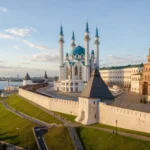 Half a Day in Kazan Kremlin: Walk the Walls and Two Faiths