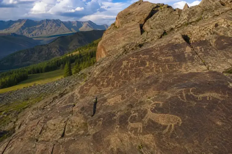 Kalbak-Tash Petroglyphs: 8,000 Years of Rock Carvings in the Altai