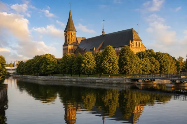 Kaliningrad: Kant Island, Amber Museum and the Curonian Spit