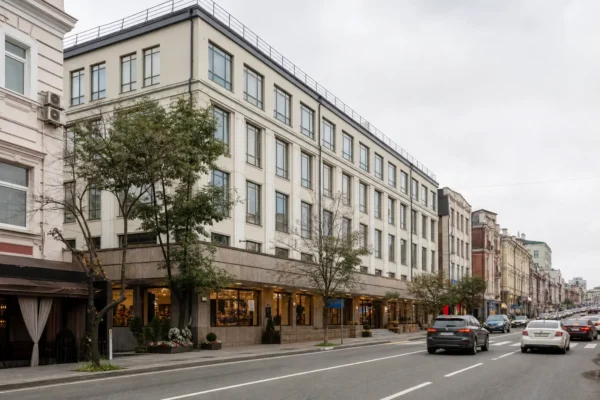 KamInn Hotel, Vladivostok: Central Location, Free Breakfast and Parking