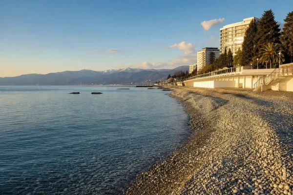 Khosta, Sochi: Quiet Beaches, Dendrarium and Mountain Views