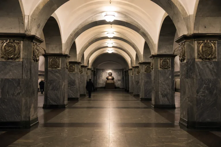 Kirovsky Zavod Metro Station, Saint Petersburg: Industrial Hall