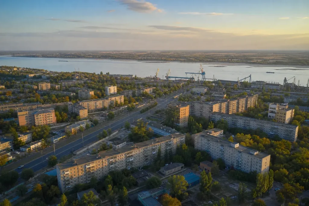 Krasnoarmeysky District: History and Layout