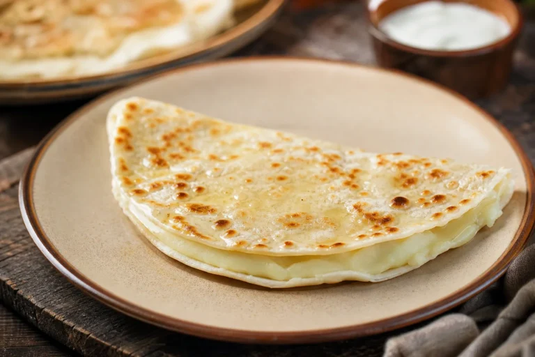 Kystybyi: How to Make Kazan’s Traditional Tatar Flatbread