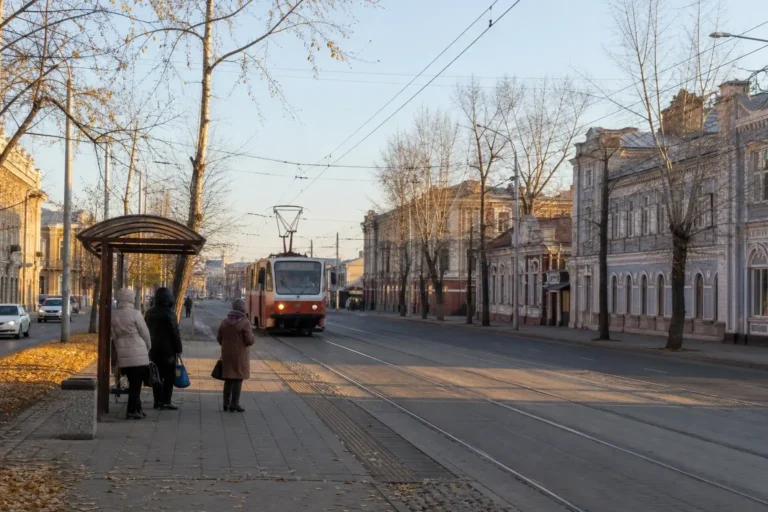Lenina Tram Stop, Irkutsk: Trams and Buses in the Center 74