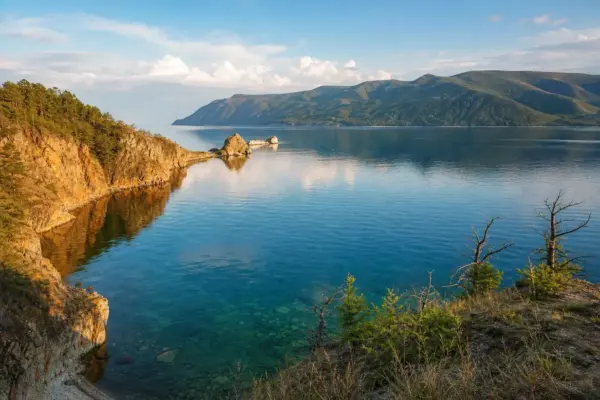 Maloye More, Lake Baikal: Swimming, Fishing, and Winter Ice Roads 7