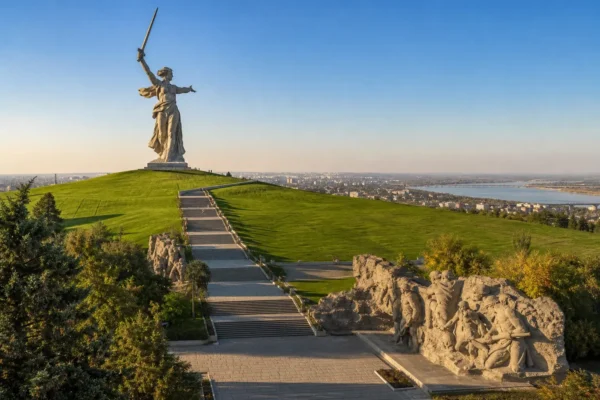 Mamayev Kurgan: The Motherland Calls and Battle of Stalingrad Memorial