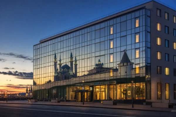 Mirage Hotel, Kazan: Kremlin-View Rooms, Dining and Spa