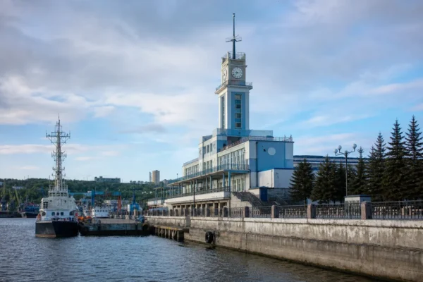 Murmansk Marine Station: Gateway to the Arctic and the Lenin Icebreaker