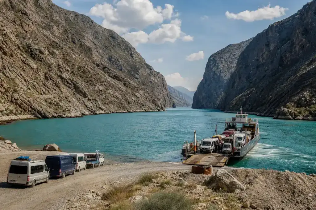 Olkhon Island Ferry Terminal: Hours, Queues and What to Expect