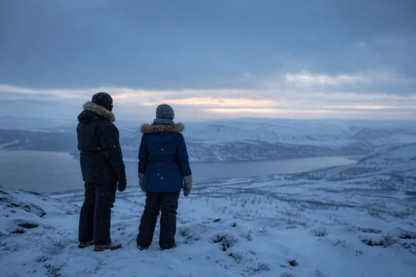 Pack for Arctic Weather in Murmansk: Layering, Gear and Cold-Weather Essentials