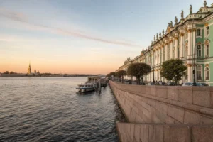 Palace Pier, Saint Petersburg: Boat Trips on the Neva