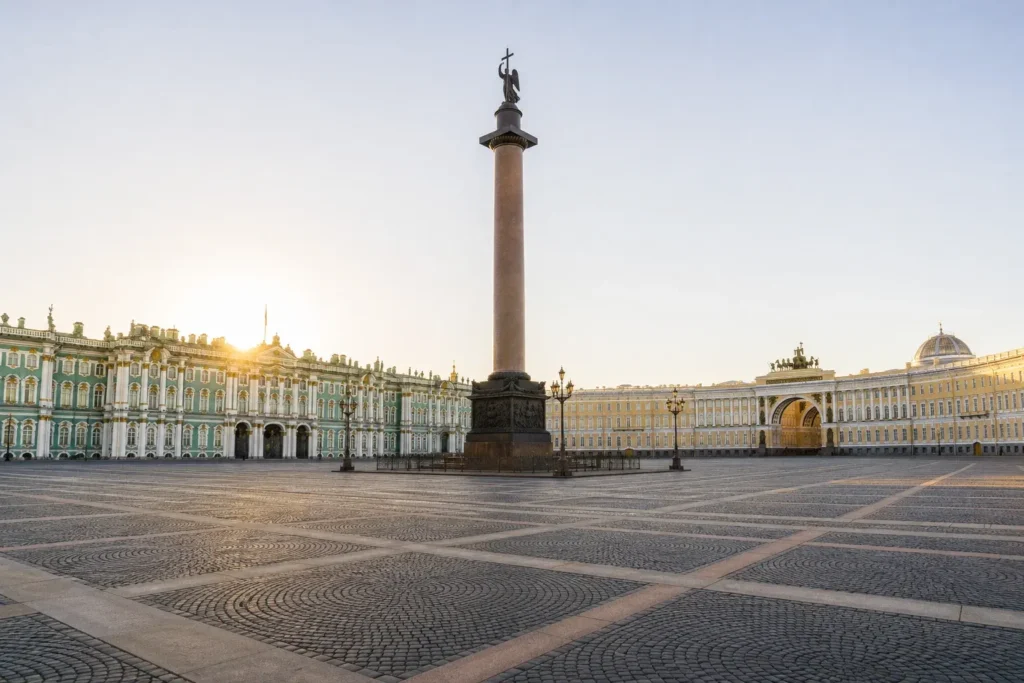 Palace Square and Admiralty Walking Itinerary, Saint Petersburg: Loop