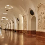 Ploshchad Vosstaniya Metro Station, Saint Petersburg: Guide