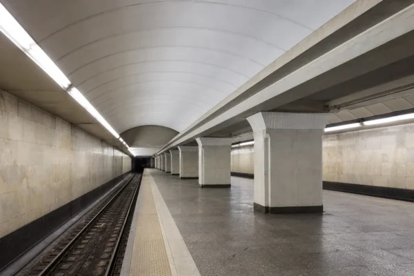 Prospekt Kosmonavtov: Northern Metro Terminal and Soviet Transit Heritage