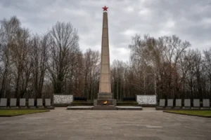 Shirokaya Rechka: A Soviet Workers’ Settlement Transformed