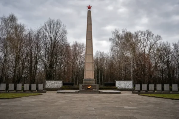 Shirokaya Rechka: A Soviet Workers’ Settlement Transformed