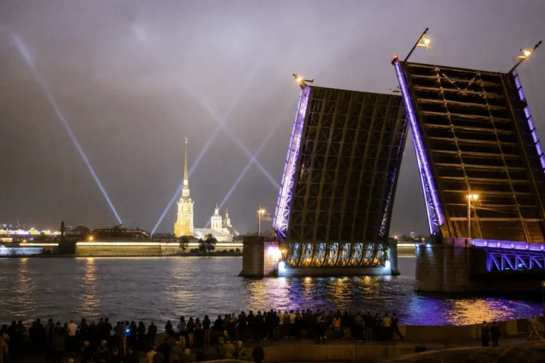 Singing Bridges Show, Saint Petersburg: Where to Watch 34