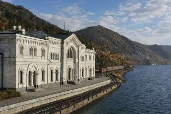 Slyudyanka, Lake Baikal: The World's Only Marble Railway Station 8