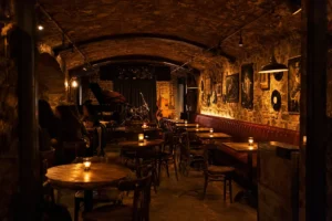 Syncopa Jazz Bar: Live Music and Cocktails in Vladivostok