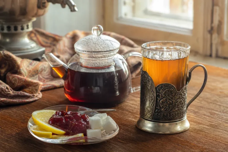 Tea in Russia: The Zavarka Method and Why It Matters