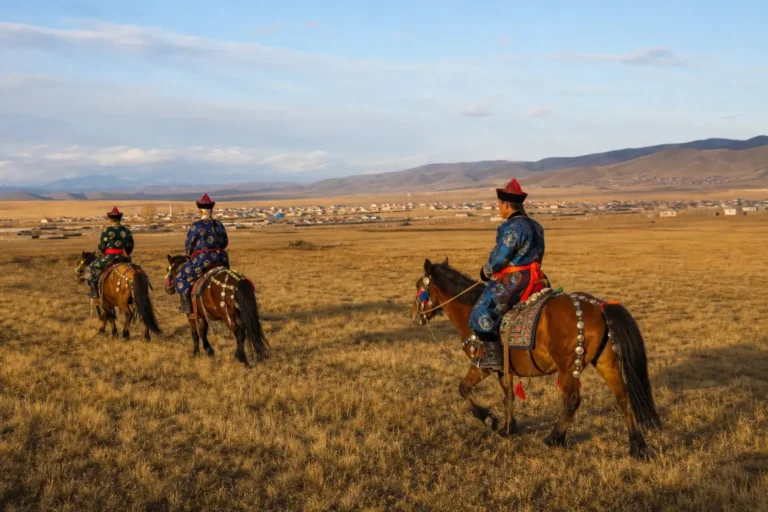 Ust-Ordynsky Buryat Culture Day Trip, Irkutsk: Museum and Horse Festivals