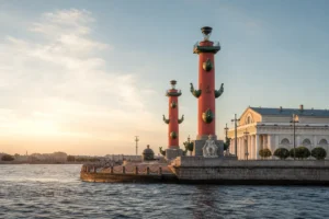 Vasilievsky Island Walking Itinerary, Saint Petersburg: Spit to Erarta