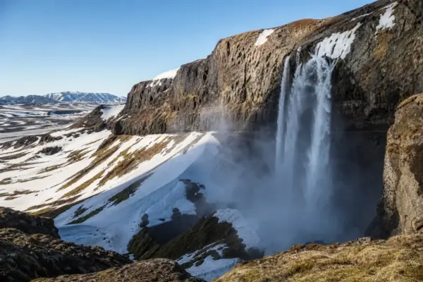 Vilyuchinsky Waterfall: Hike and Frozen Ice Cone 6