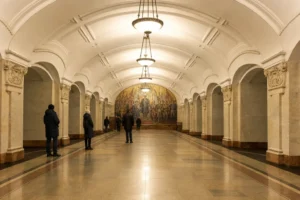 Zvenigorodskaya Metro Station, Saint Petersburg: Line 5 Interchange